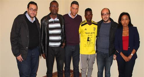 مهاجم منتخب زامبيا ينضم لدجلة .. فيديو